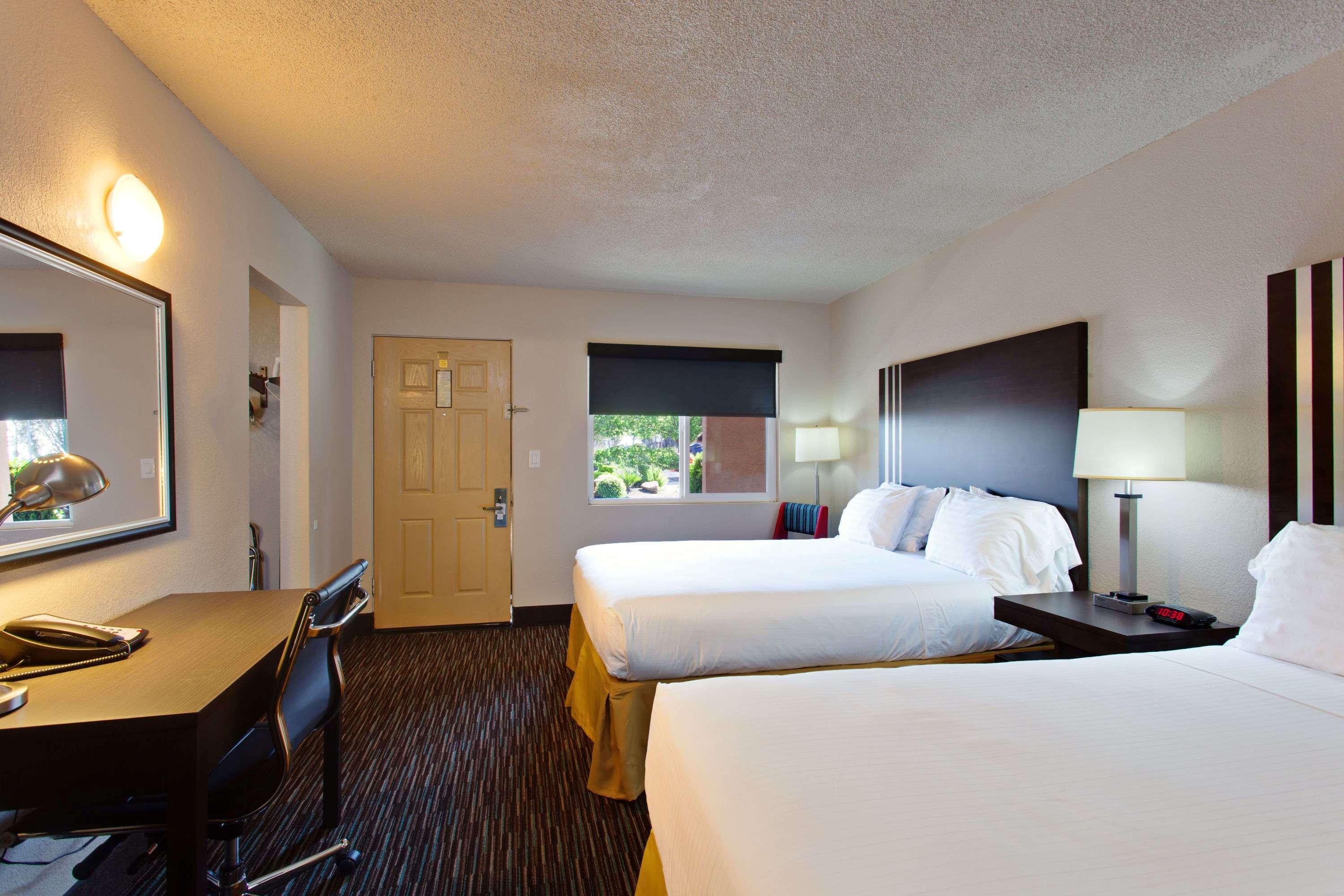 Days Inn By Wyndham Chowchilla Gateway To Yosemite Eksteriør bilde