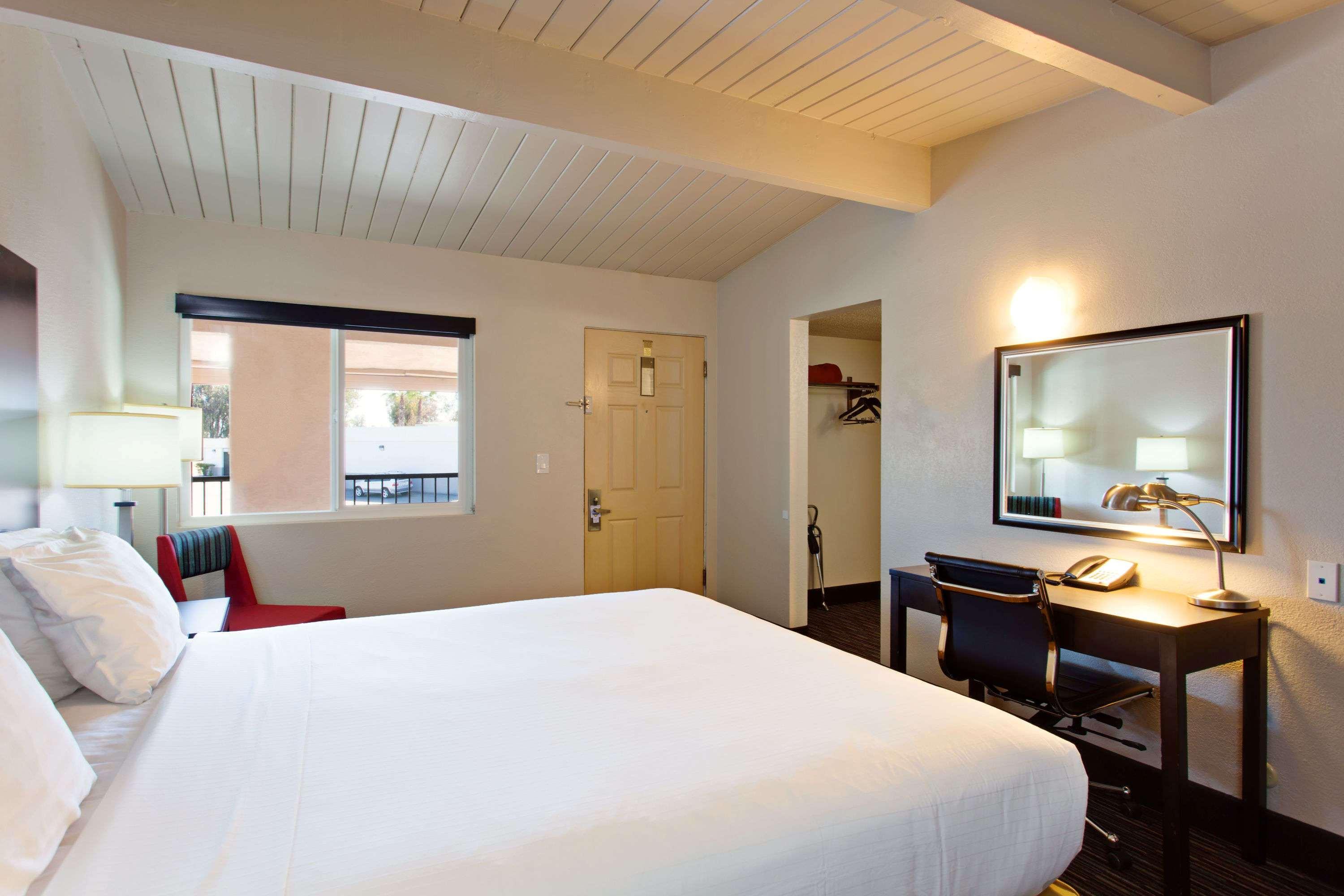 Days Inn By Wyndham Chowchilla Gateway To Yosemite Eksteriør bilde